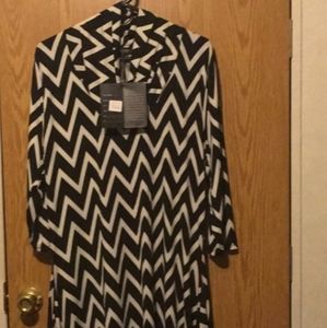 NWT Reborn Chevron black and ivory 1X dress